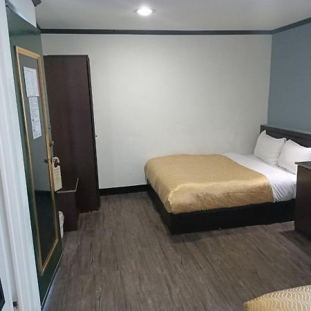 Holiday Business Hotel T'ai-tung Buitenkant foto